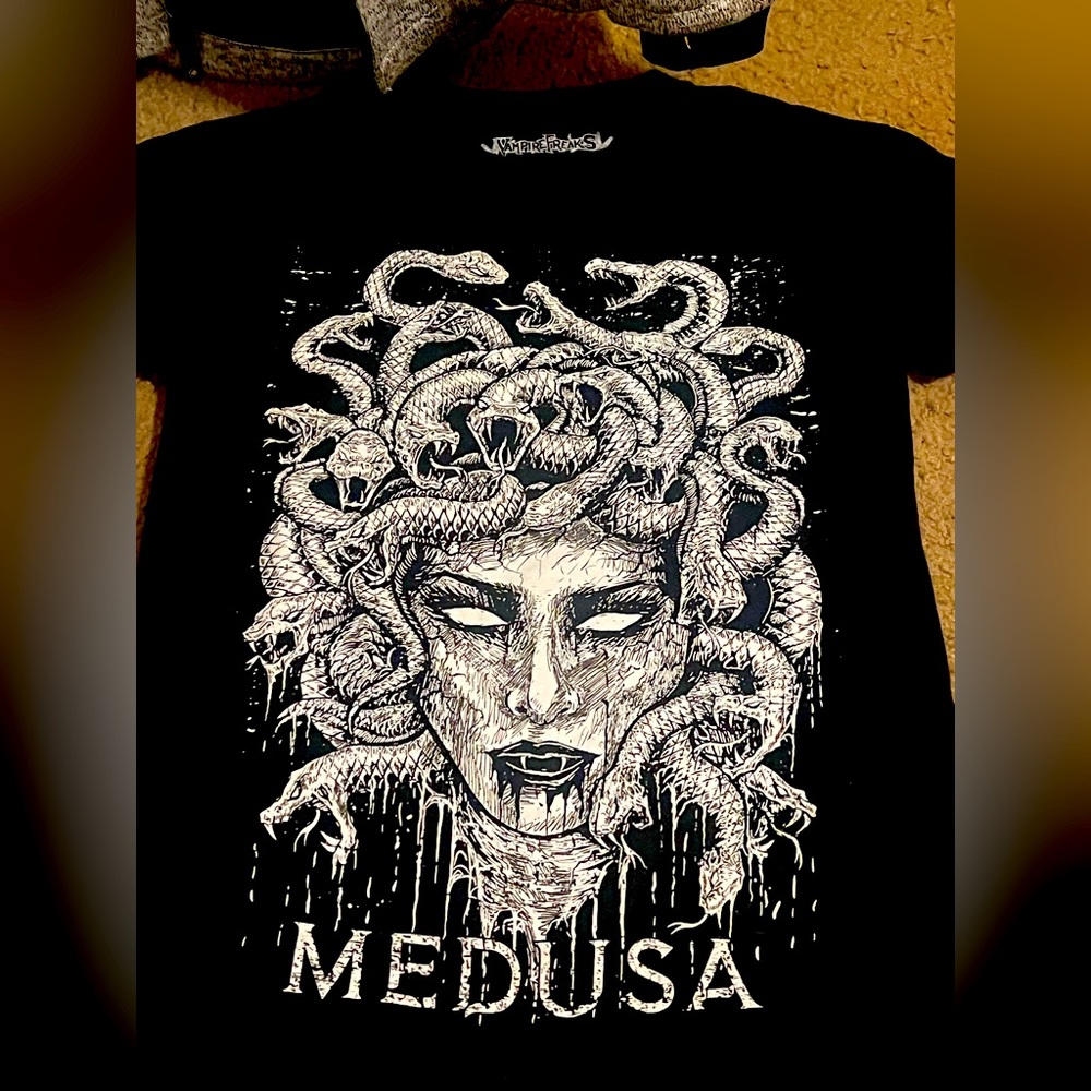 Black Medusa Graphic T-Shirt